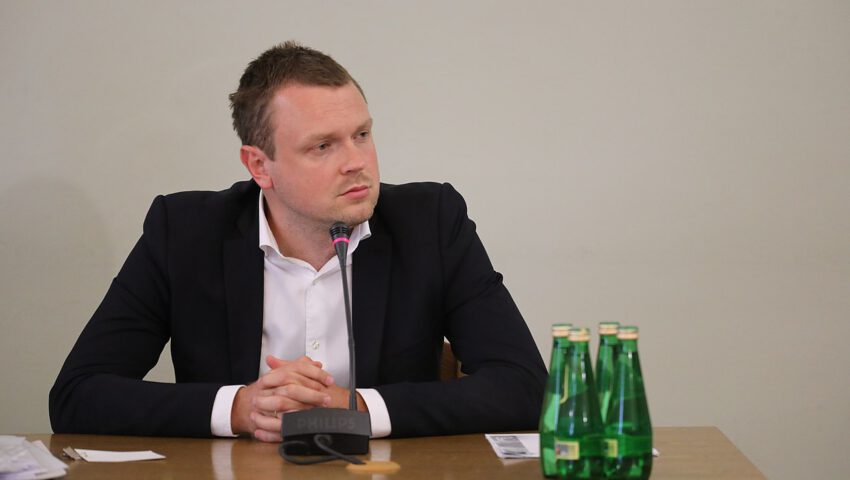Syn Donalda Tuska ma nową posadę. Będzie pracował w Urzędzie Marszałkowskim