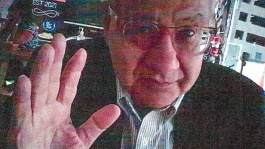 Były ambasador USA przyznał się do bycia szpiegiem