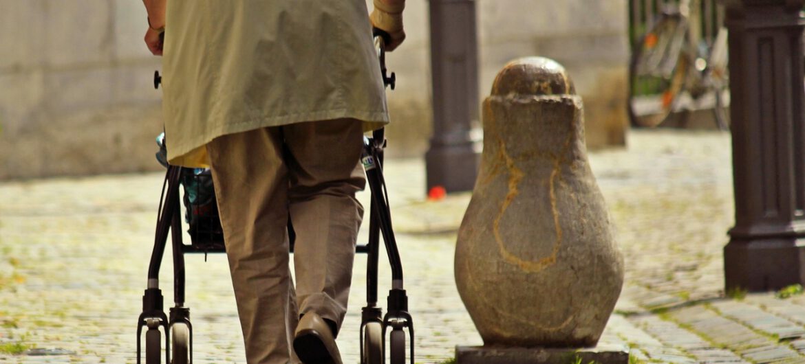 Posłowie zajęli się tzw. rentą wdowią. Czy jest szansa na wyższe emerytury?   
