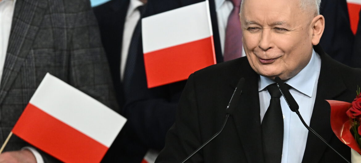 Oficjalnie. PiS wygrywa wybory z jeszcze większą przewagą niż w sondażach