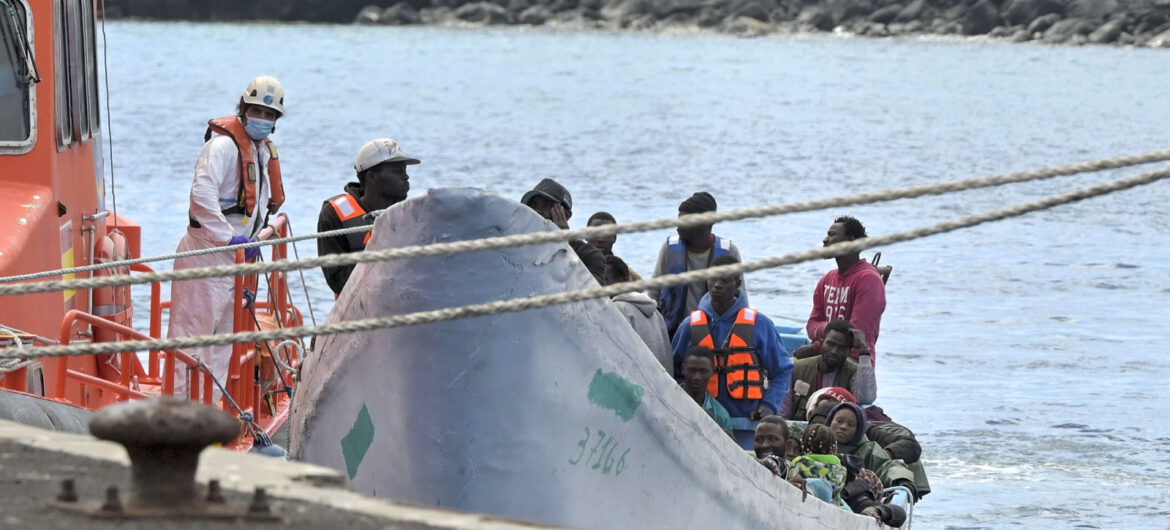 Brytyjczycy wyślą migrantów do jednego z najbiedniejszych krajów świata. To ma odstraszać przed przyjazdem na Wyspy