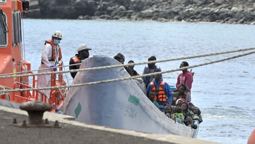 Brytyjczycy wyślą migrantów do jednego z najbiedniejszych krajów świata. To ma odstraszać przed przyjazdem na Wyspy
