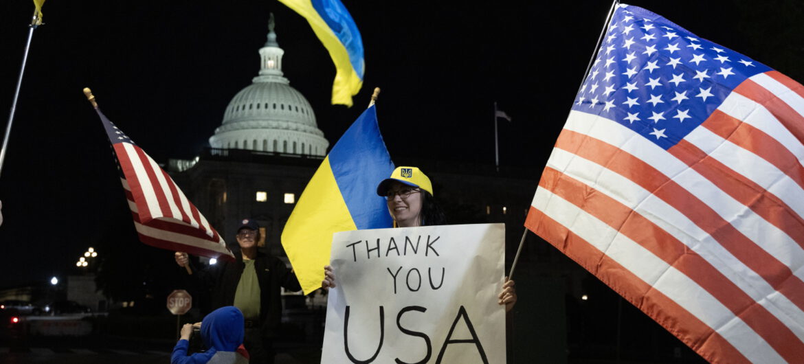 Senat USA przyjął w końcu pomoc dla Ukrainy i Izraela