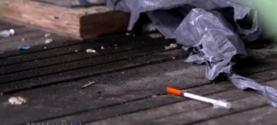 Sprzedawał fentanyl młodym ludziom. Diler z Żuromina usłyszał zarzuty