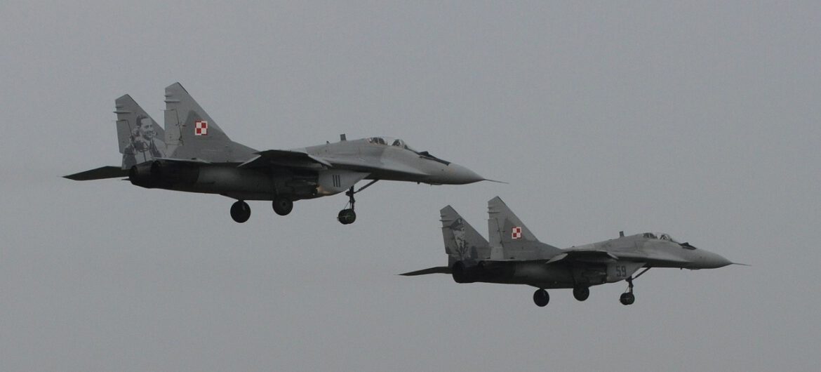 Atak rakietowy na Ukrainę. Polska poderwała myśliwce