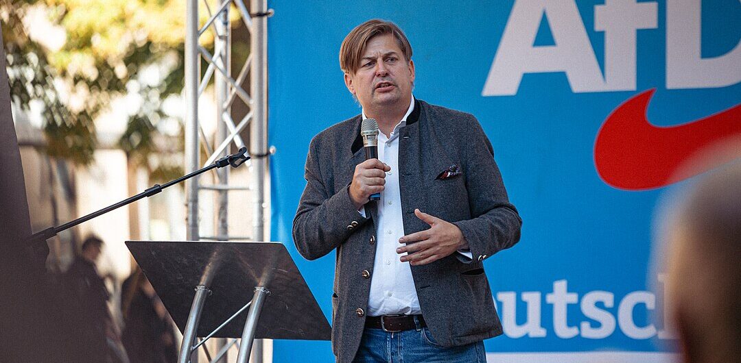 Niemiecka AfD została usunięta z grupy parlamentarnej za obronę nazizmu