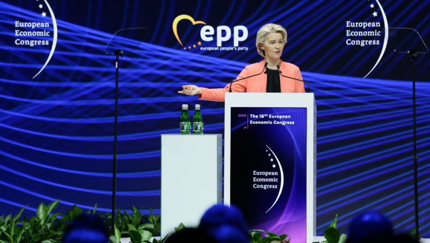 Żenujące sceny podczas wizyty von der Leyen w Polsce. Tak potrafią tylko oni…