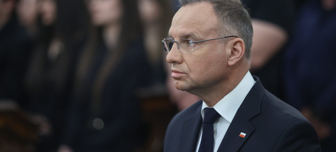 Prezydent Duda po wypadku prezydenta Iranu. “Polacy, doświadczeni katastrofą polskiego samolotu w Smoleńsku, znają uczucie szoku i pustki”