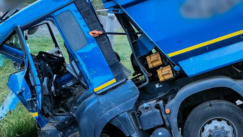Pijany kierowca ciężarówki staranował auta na rondzie. 12 osób trafiło do szpitala