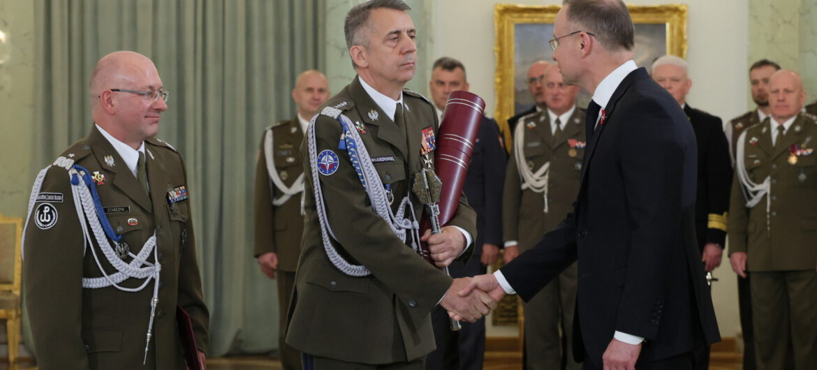Prezydent: nie było żadnych wątpliwości, kto powinien otrzymać awans generalski