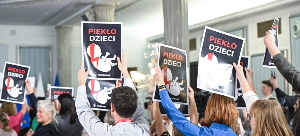 Ministerstwo Zdrowia: apteki z pigułką “dzień po” będą oznakowane
