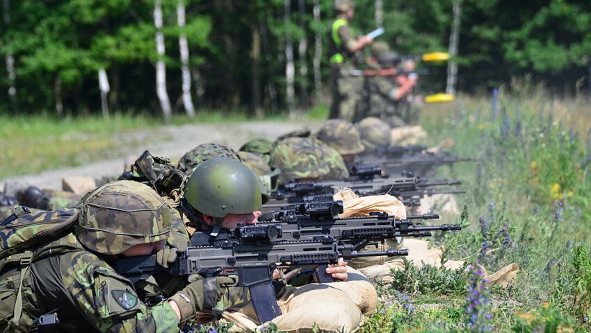 Na poligonie wybuchła amunicja. Dziewięciu żołnierzy odniosło rany