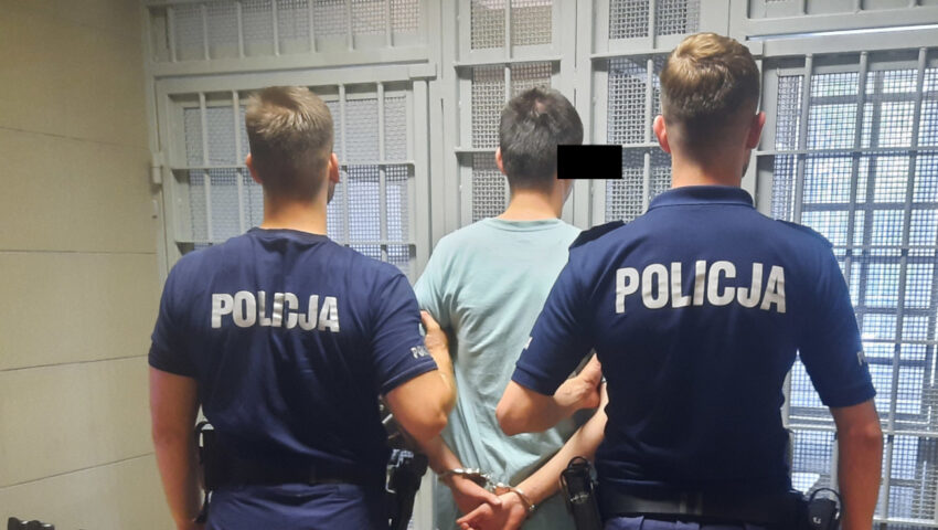 Zwyrodnialec umieszczał pornograficzne zdjęcia na grobach Polaków