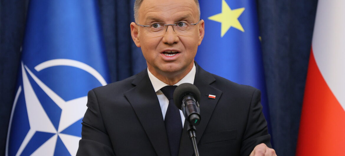 Ostre słowa prezydenta Dudy w sprawie kryzysu na granicy. “Odpowiedzialność ponosi Donald Tusk”