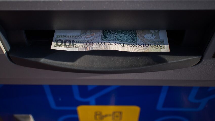 Jest reakcja UOKiK na “bankomatowy protest” Euronetu