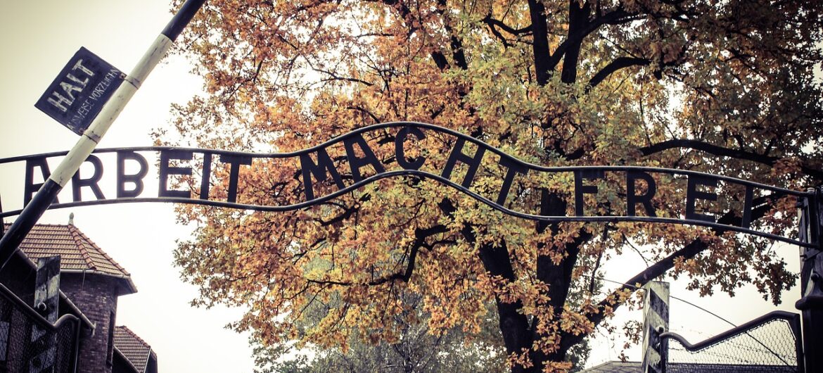 Uczniowie z Niemiec przyjechali na wycieczkę do Auschwitz. Ich zachowanie wywołało skandal