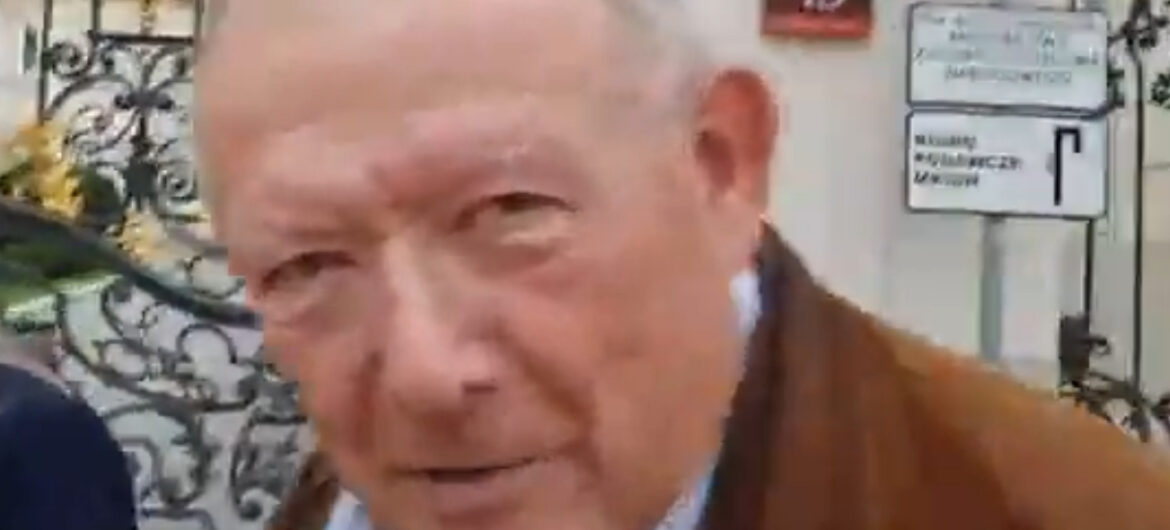 Wulgarny Michnik obraża przechodnia. “Wyp***aj!”