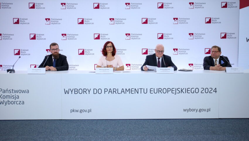 Wybory bez zakłóceń. PKW przekazała pierwsze informacje