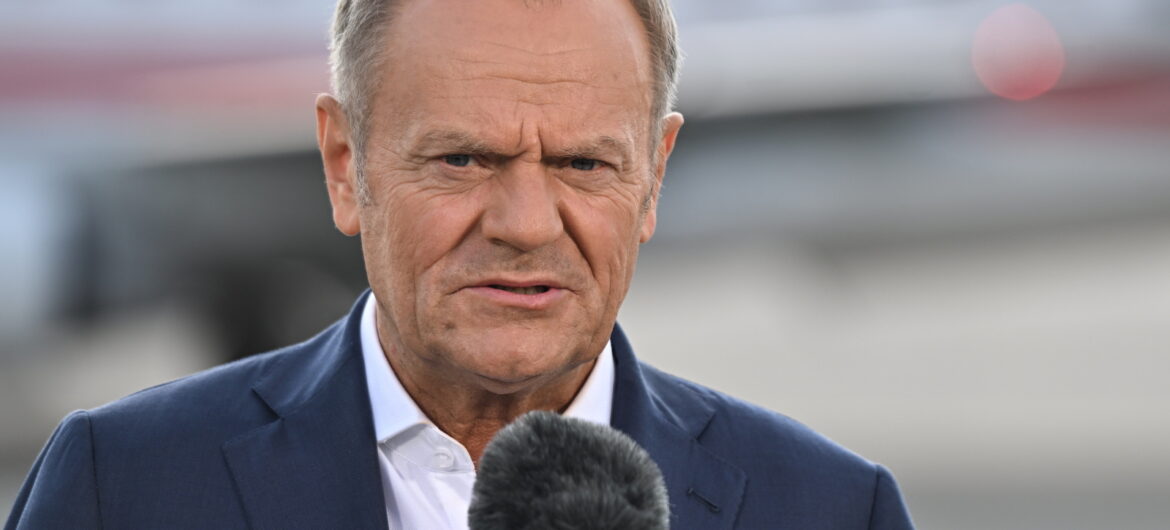 Tusk znów zrobił z ludzi idiotów? Jego własny minister prostuje kłamstwa, które miały uderzać w Zjednoczoną Prawicę