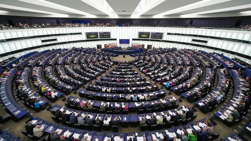 Prawica w Parlamencie Europejskim ma być objęta “kordonem sanitarnym”