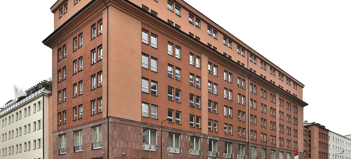 Do budynku ministerstwa wszedł uzbrojony Białorusin. Interweniowała policja