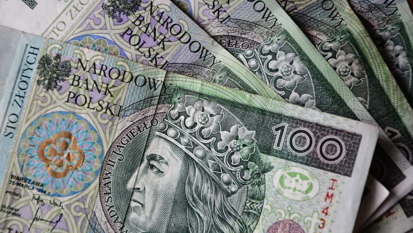 Polska2050 chce zmienić przepisy ws. kontroli kont bankowych przez urzędy skarbowe