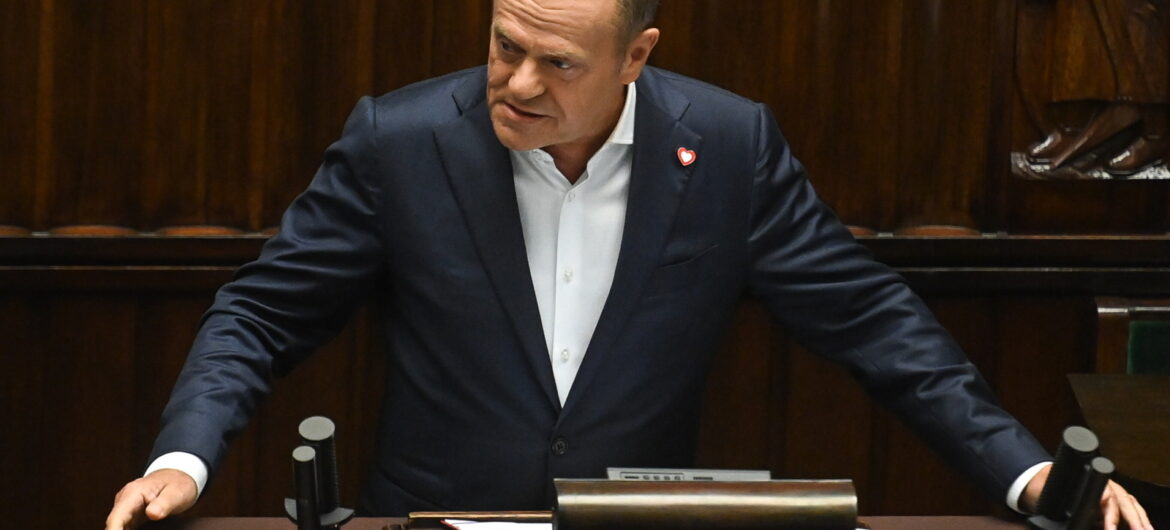 “Gigantyczne zaskoczenie”. Zawieszony przez Tuska poseł przerywa milczenie