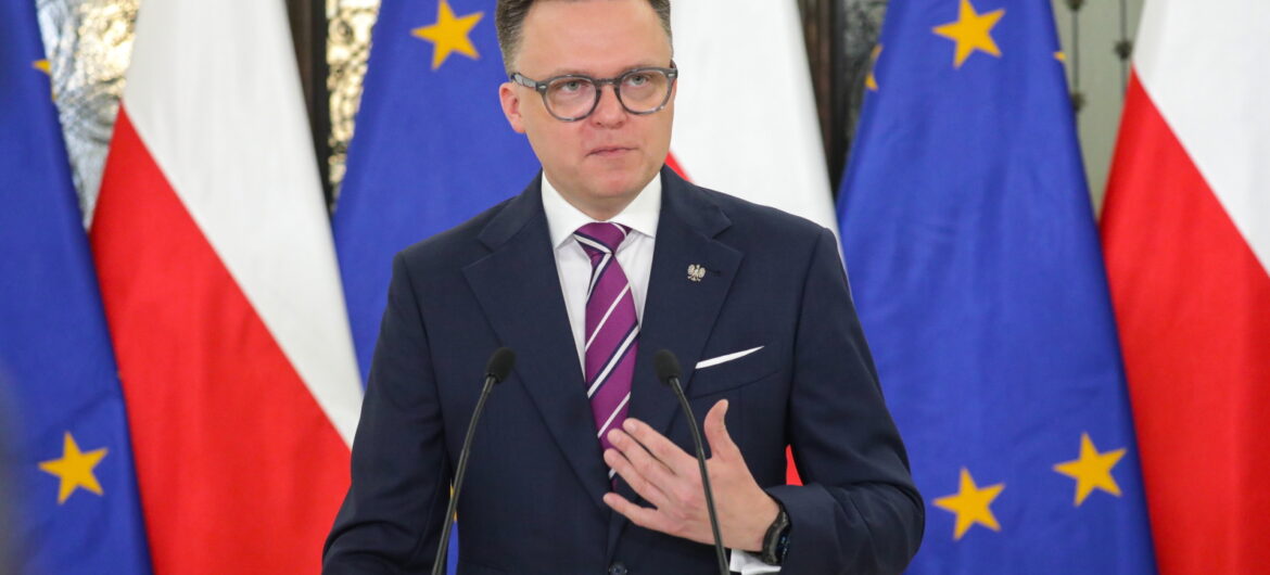Kolejny popis żenady. Szymon Hołownia stanął w obronie Władysława Kosiniaka-Kamysza i straszy pazurami