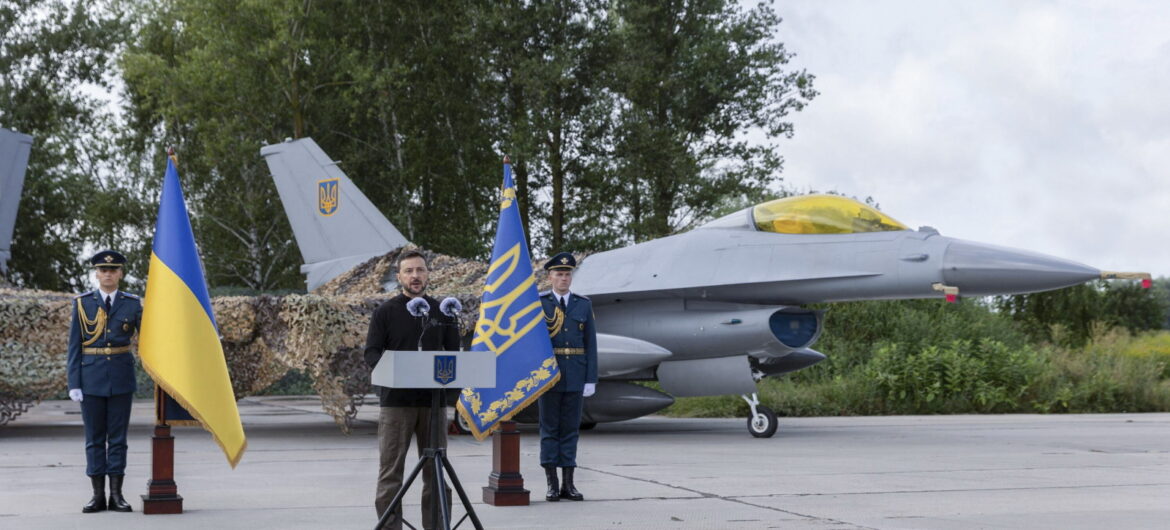 F-16 dotarły w końcu na Ukrainę