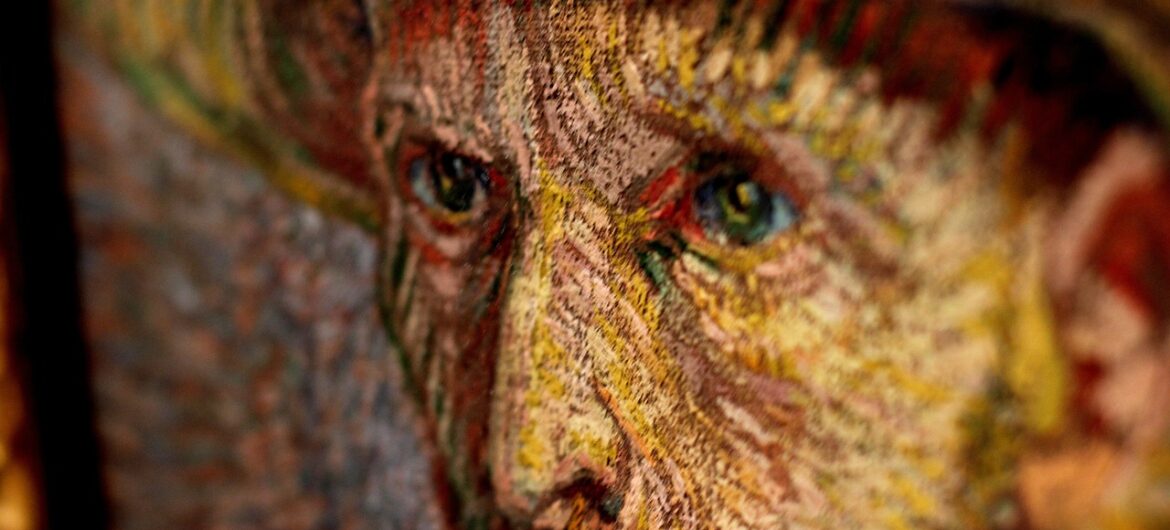 Białoruski performer, który chciał rozkopać grób van Gogha, ma opuścić UE