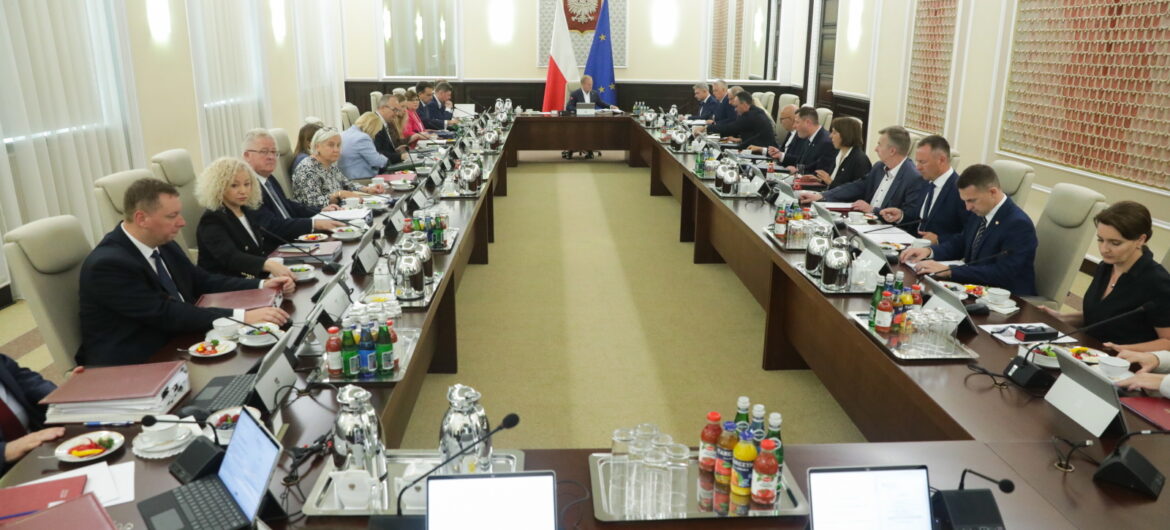„Jak wszyscy to wszyscy”. Minister wzywa Donalda Tuska do zrobienia rachunku sumienia
