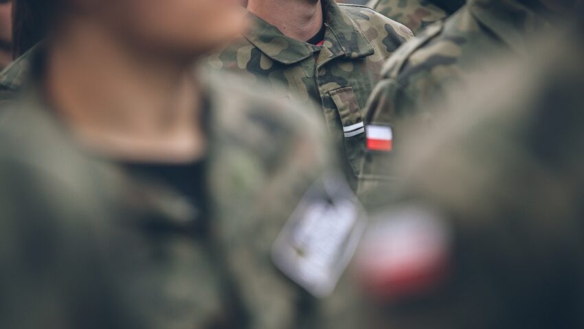 Polscy żołnierze jadą z pomocą na Litwę