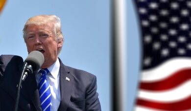 Trump reaguje na bombardowania Kijowa: “Putin ZWARIOWAŁ!”