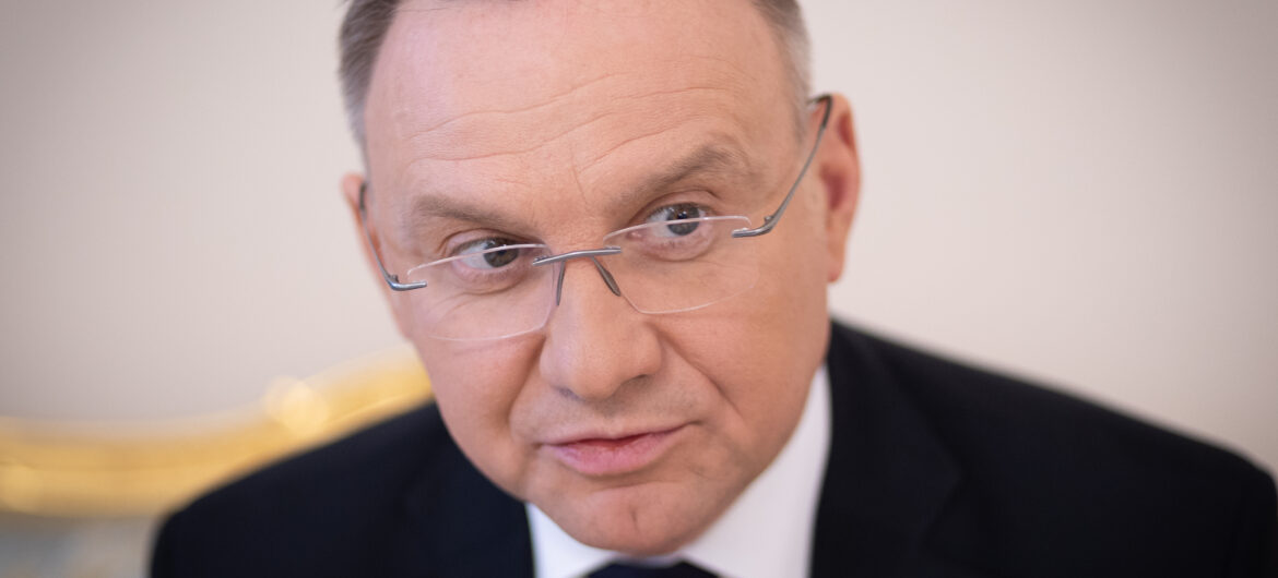 “Z takimi ludźmi do piwa się nie siada”. Prezydent Duda skomentował piwo Mentzena z Trzaskowskim i Sikorskim