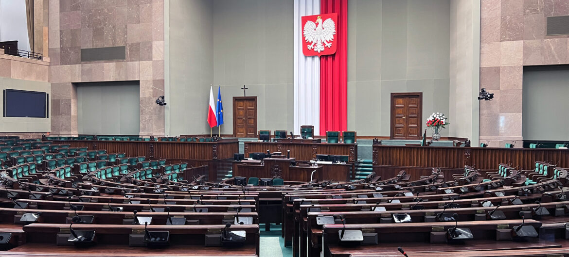 Nowy sondaż CBOS i sensacyjny remis